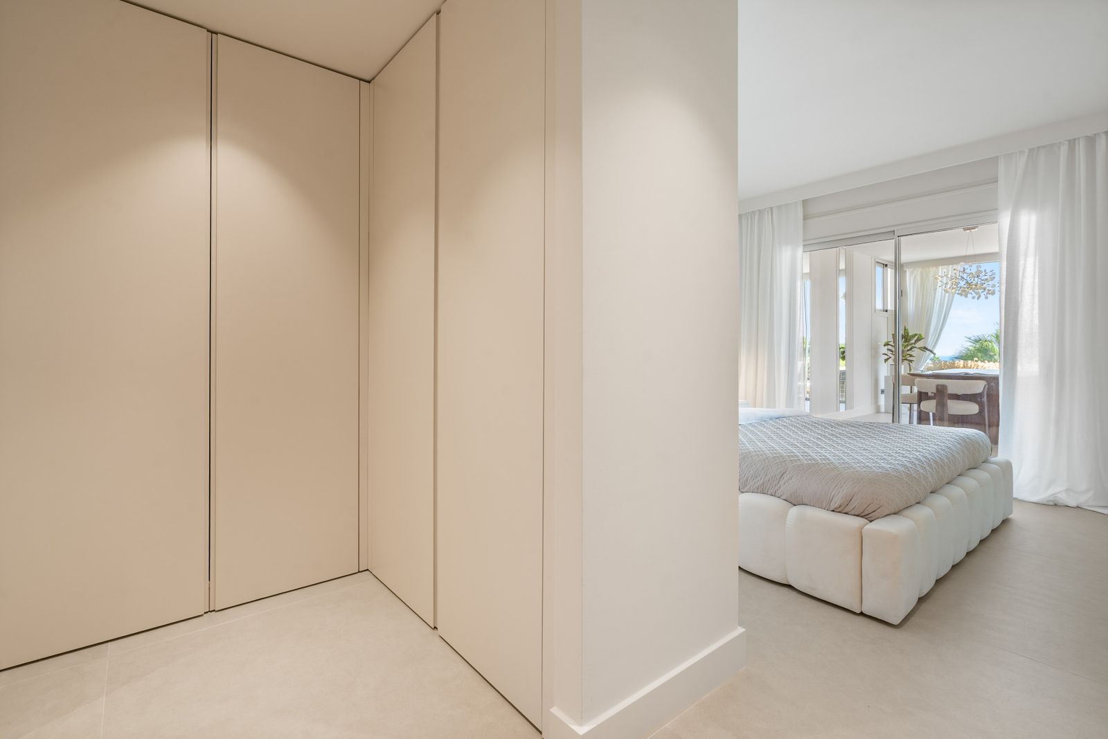 c8f63858d260fe2cf86d7a1d70d020e3 - 14