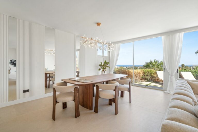 c8f63858d260fe2cf86d7a1d70d020e3 - 4