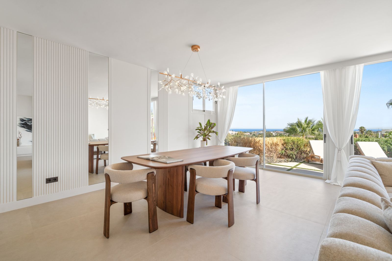 c8f63858d260fe2cf86d7a1d70d020e3 - 4