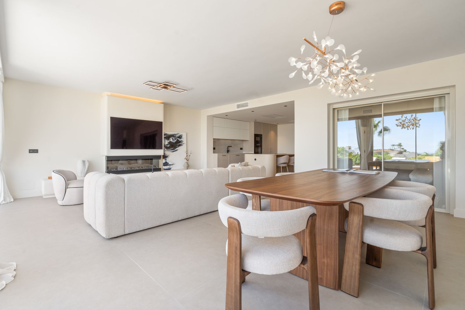 c8f63858d260fe2cf86d7a1d70d020e3 - 5