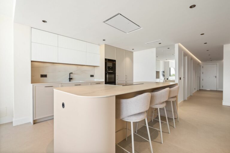 c8f63858d260fe2cf86d7a1d70d020e3 - 8