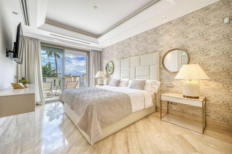 ca9ab607273039d4aaa5572cb2122a9f - 11