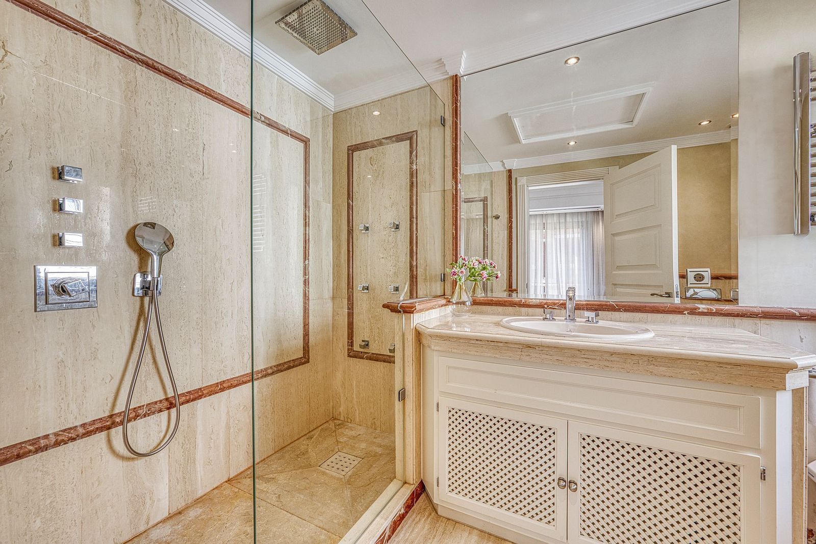 ca9ab607273039d4aaa5572cb2122a9f - 14