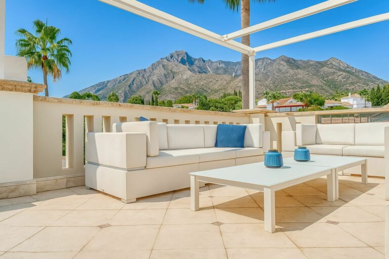 ca9ab607273039d4aaa5572cb2122a9f - 2