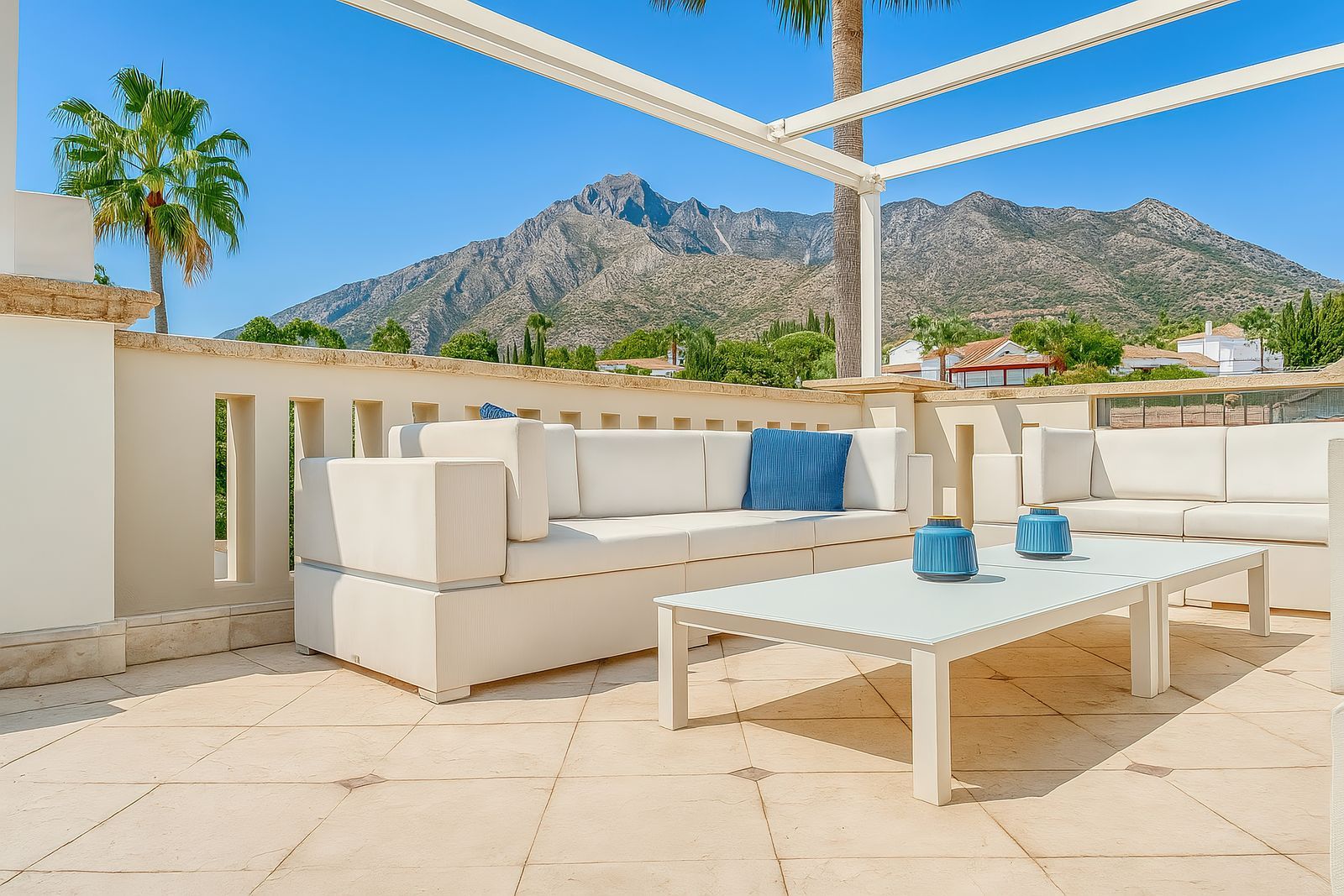 ca9ab607273039d4aaa5572cb2122a9f - 2