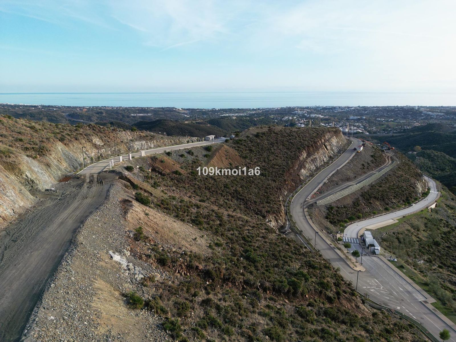 cb006f6d95aec16afc8e590ea7c20d75 - 16