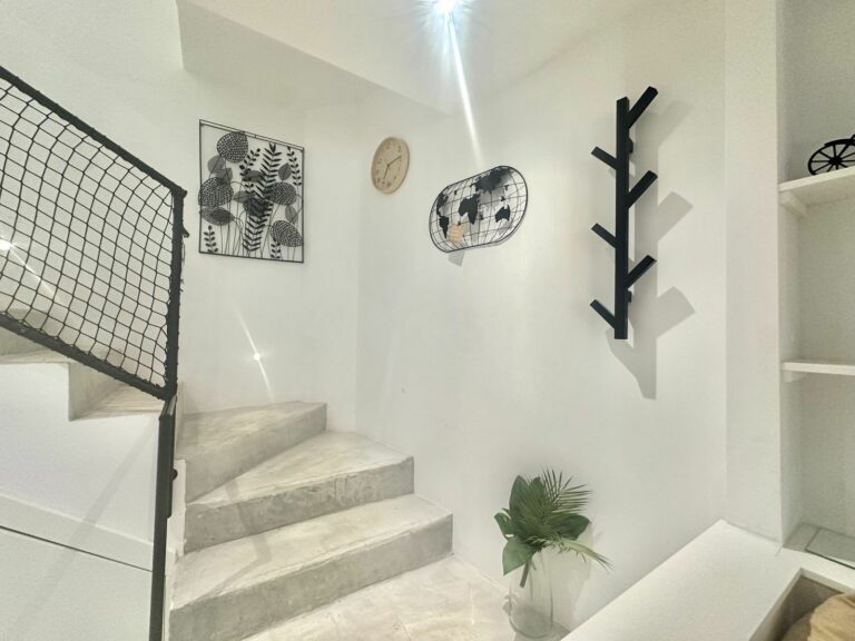 cbd07814141f6de69e2d17cc08884497 - 12