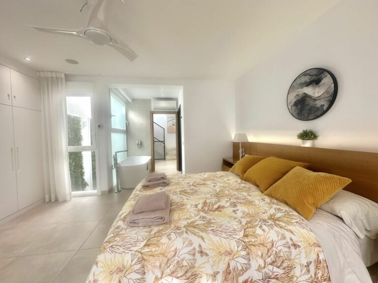 cbd07814141f6de69e2d17cc08884497 - 15