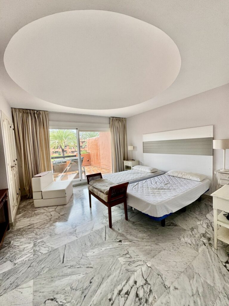 cbfbc7bf5b90e553965c09f9f7f82c12 - 13