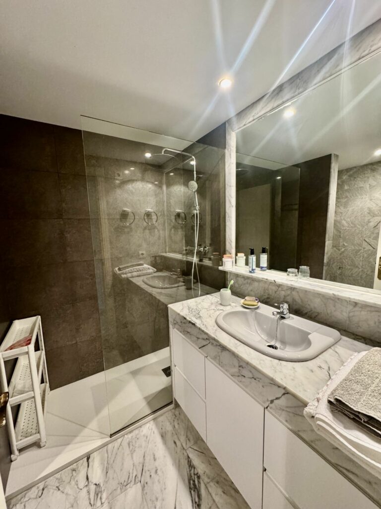 cbfbc7bf5b90e553965c09f9f7f82c12 - 9