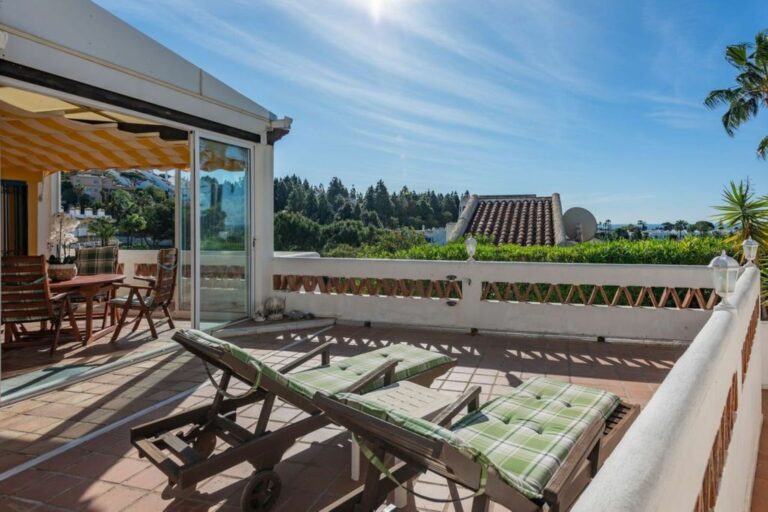 cd2115b8c340eacb50d61e8531730a9f - 15