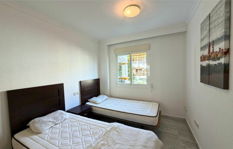 cdc8af40fee969e1b3256f9f83d3a5d8 - 10