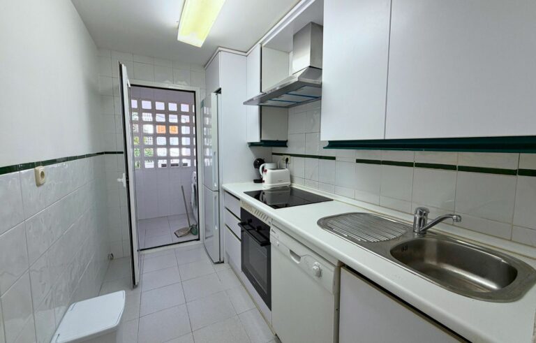 cdc8af40fee969e1b3256f9f83d3a5d8 - 7