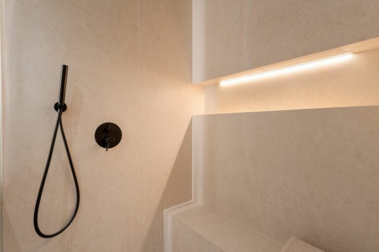 ce1c60ee14a4f91ecf02fd9e05e1faa1 - 13