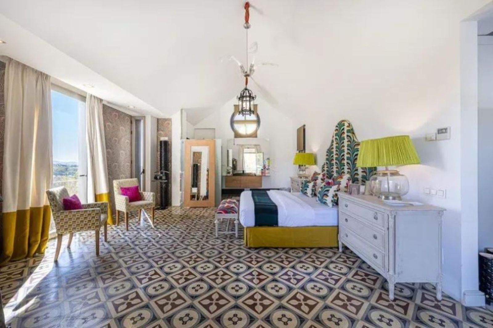 cf239a6a9be9fc5abb6f5803eaa1e914 - 4