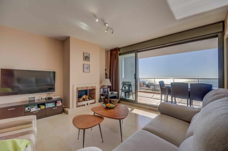 cf84c940697d686a6110cbd902c0c2ac - 2