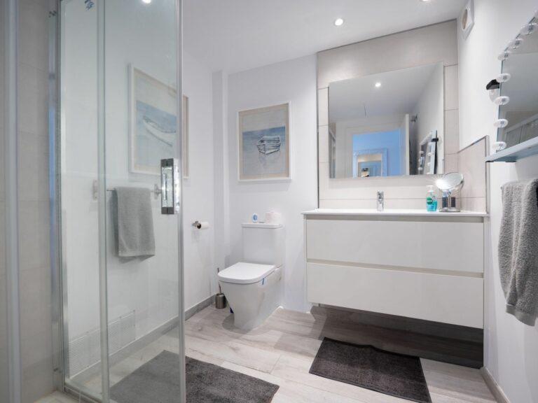 d0f524b01416660eda3ca16bef409d6c - 16