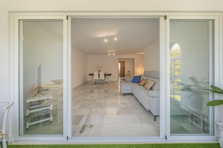 d33c782e3f703528ec6d9db095506268 - 10