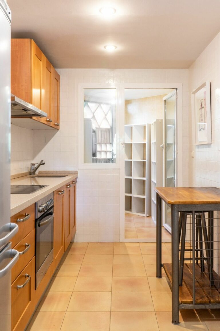 d351b0890215806b3991c0d3acbc5cdd - 10