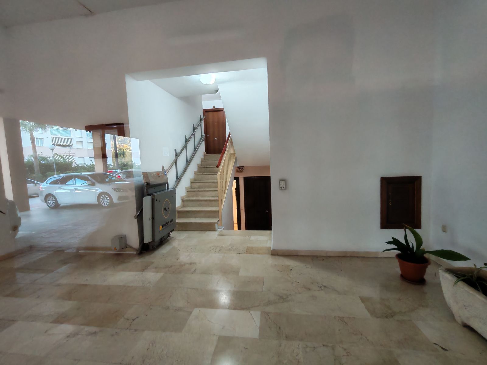 d404821f987948896433af50e3827253 - 11