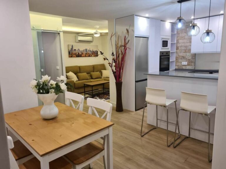 d404821f987948896433af50e3827253 - 12