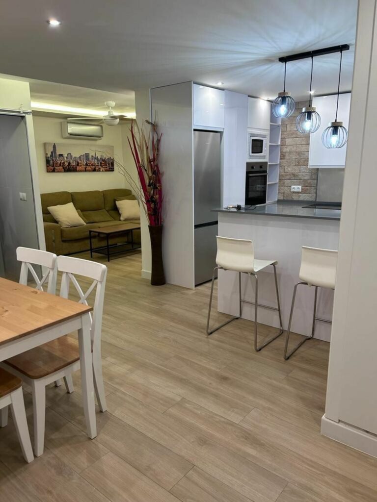 d404821f987948896433af50e3827253 - 14