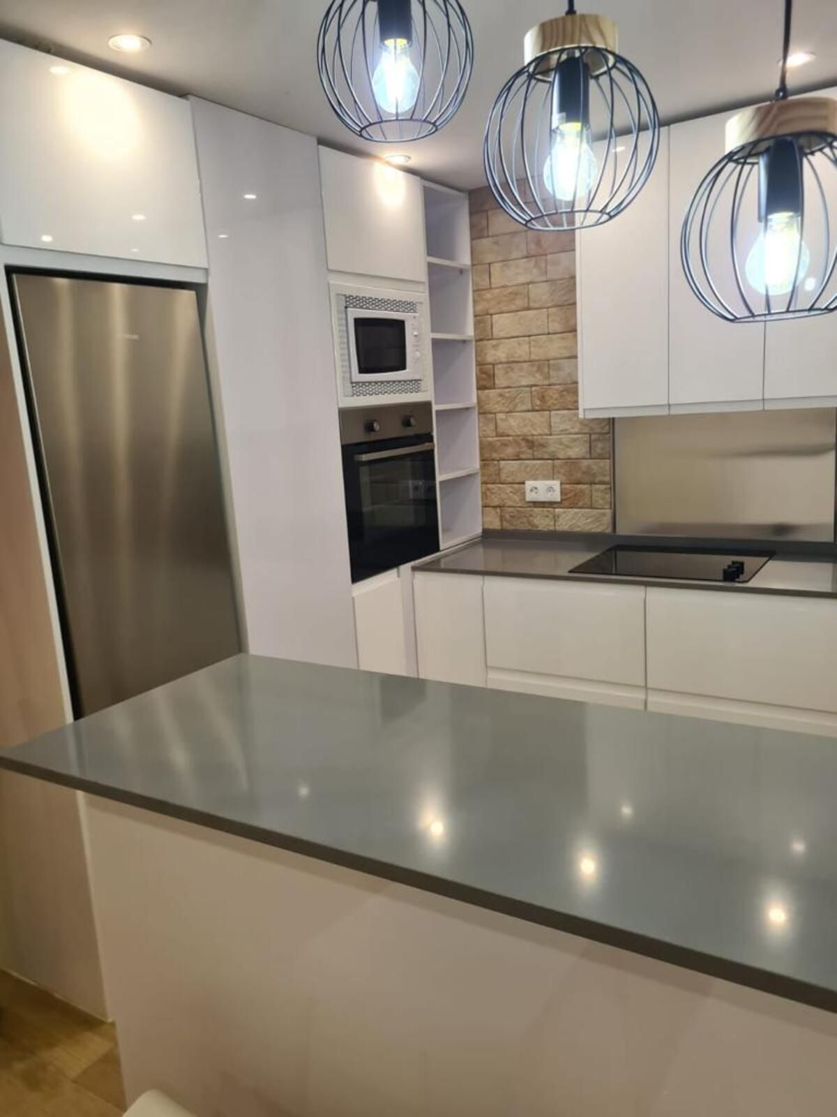 d404821f987948896433af50e3827253 - 16