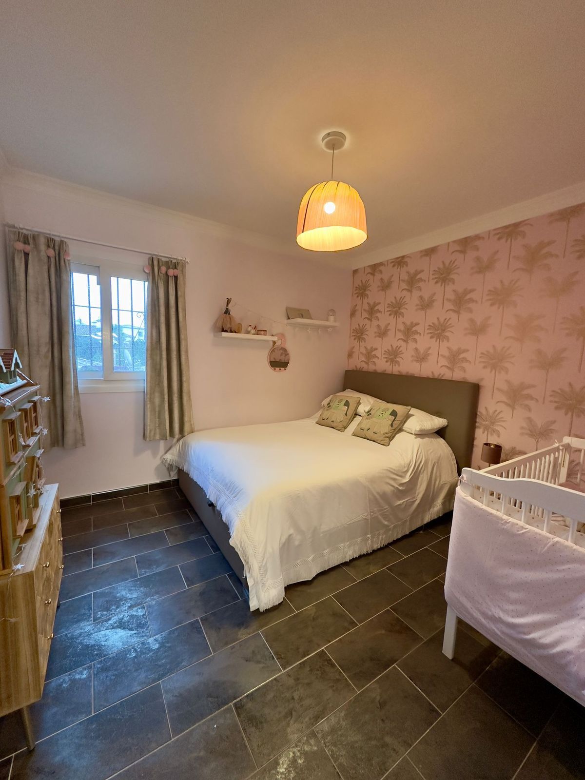 d479df1a8cb423010c295fc294b81eba - 16