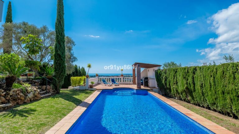 d61ba586cd8ebde38f47413d36d84e89 - 2