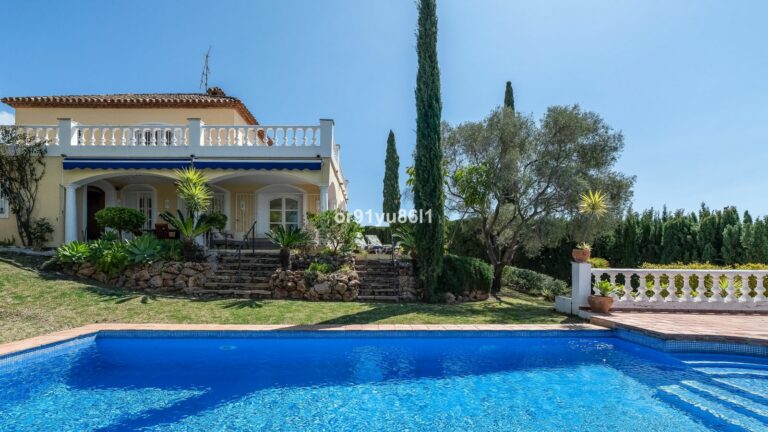 d61ba586cd8ebde38f47413d36d84e89 - 6