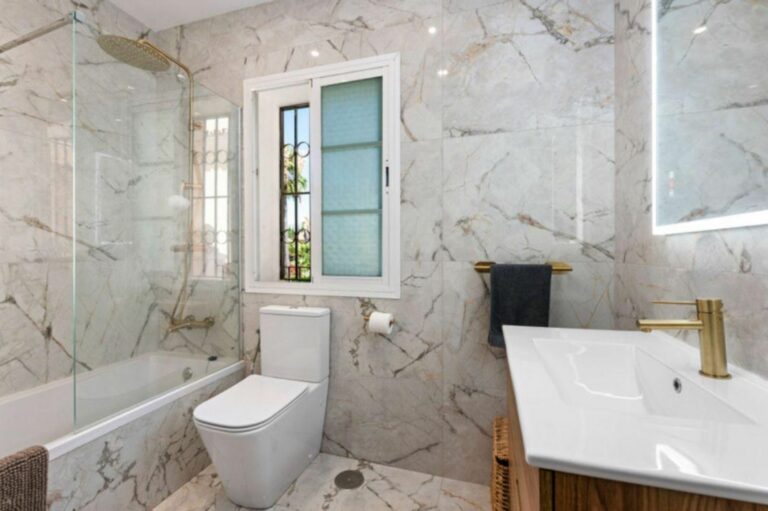 d6219d37c6c98e87f63e1bf8e9b8155c - 14