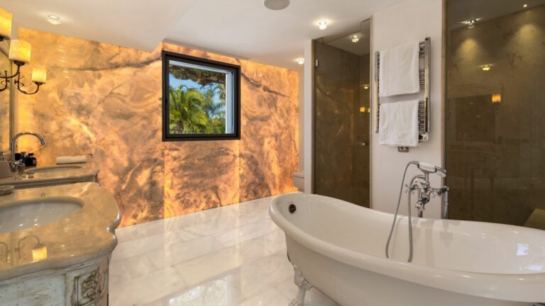 d6f48dbff9e73673e55f7c6a9b189e51 - 16