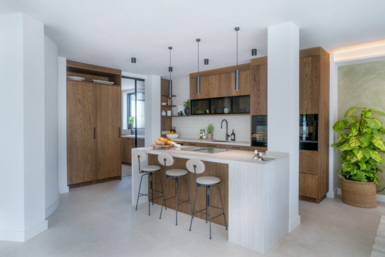 d91b711dd11448ddbd5b378cf7f2cd16 - 4