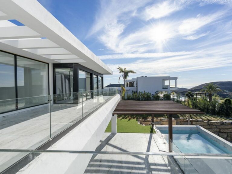 d9413957b601a7c149ce1776c325b523 - 13