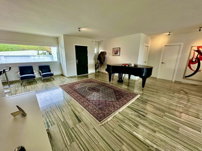 da34181918bedc8a3334088453512d31 - 6