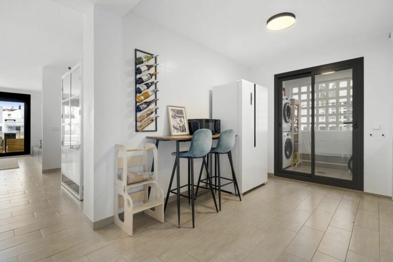 dc0eb815b2f9ee1d708171823185c6f6 - 13