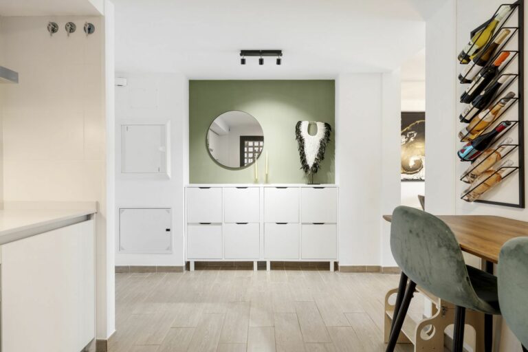 dc0eb815b2f9ee1d708171823185c6f6 - 16