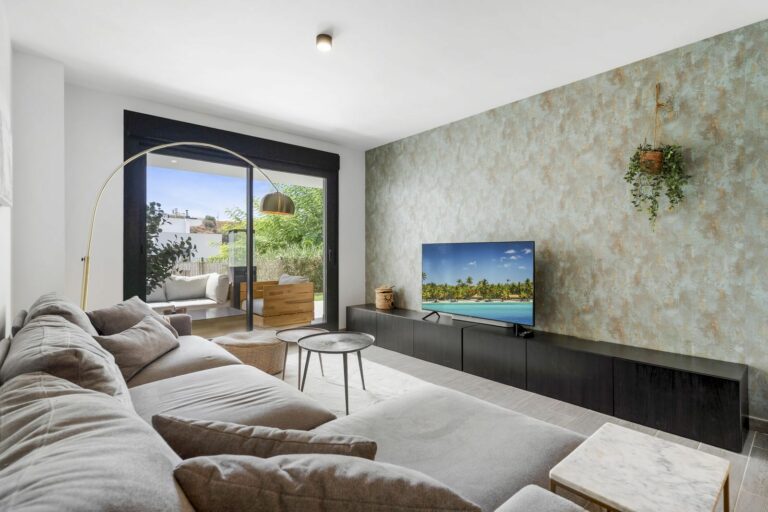 dc0eb815b2f9ee1d708171823185c6f6 - 5