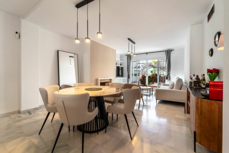 dc79d2629c8e72276bf95bbb5efa7e5e - 6