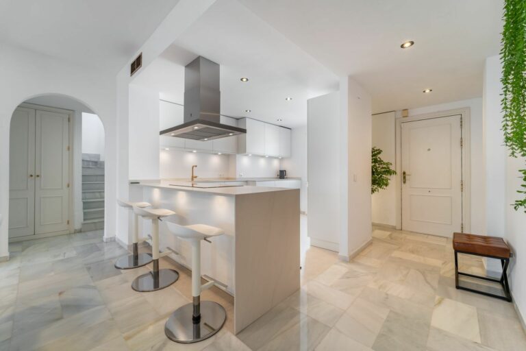 dc79d2629c8e72276bf95bbb5efa7e5e - 8