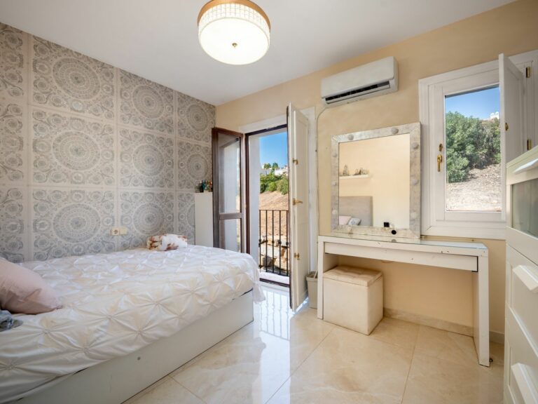 dd14cd47b9f6f25114119db1a62a8386 - 13