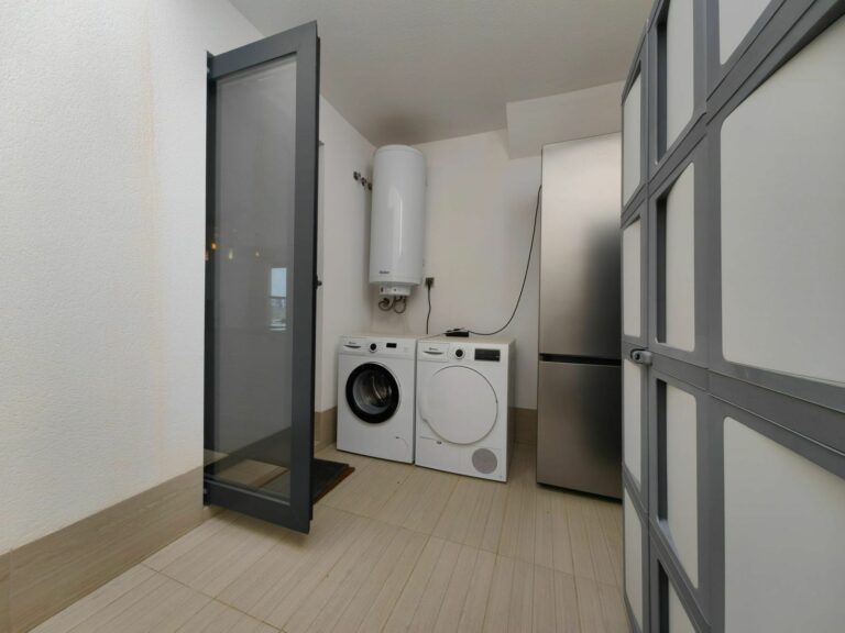 ded123c73ade7bd36586d1a547fe2c08 - 3