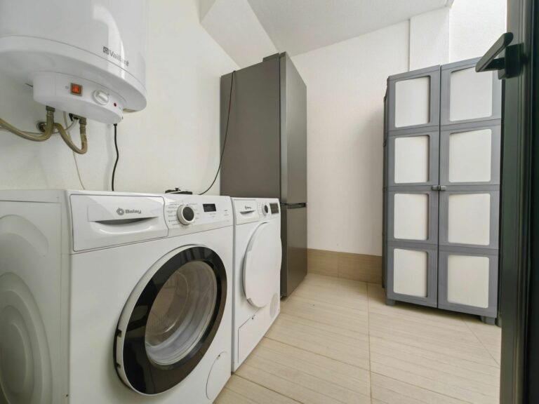 ded123c73ade7bd36586d1a547fe2c08 - 4