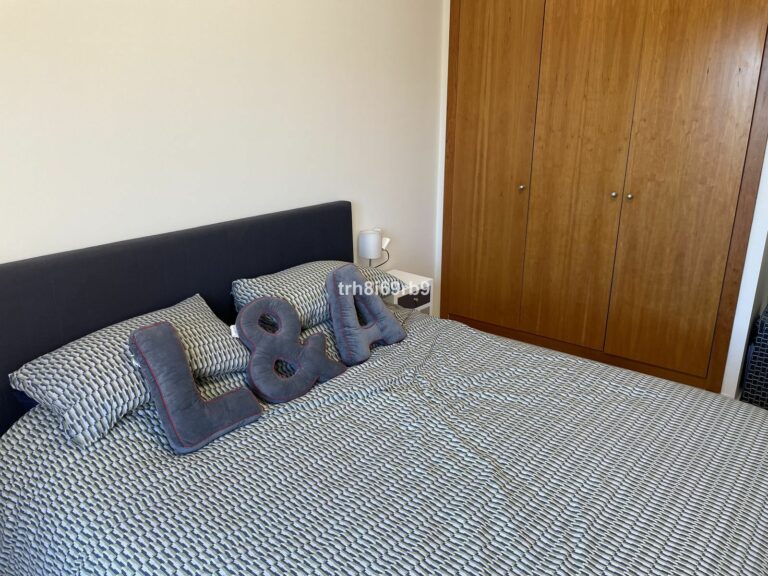 deec707f1a381ffdaee26ffb59f8d3f0 - 12