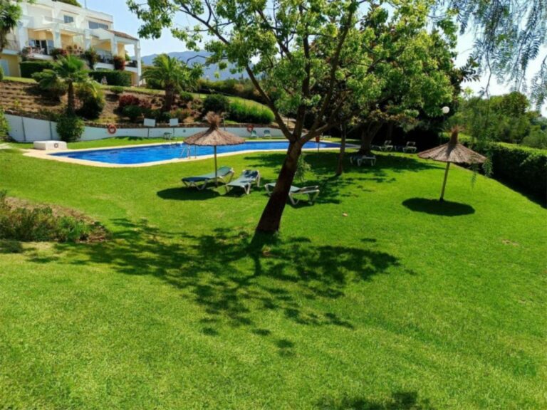 df40df79d4ee6c559d3ccb1bc7477a90 - 13