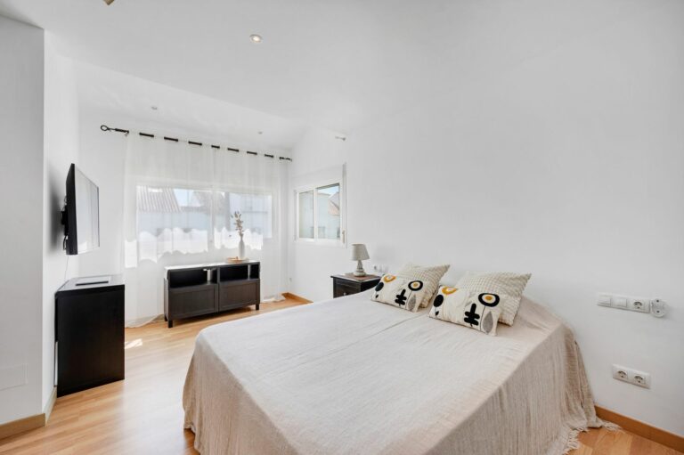 df697556b26715910954f32f151f25d0 - 10