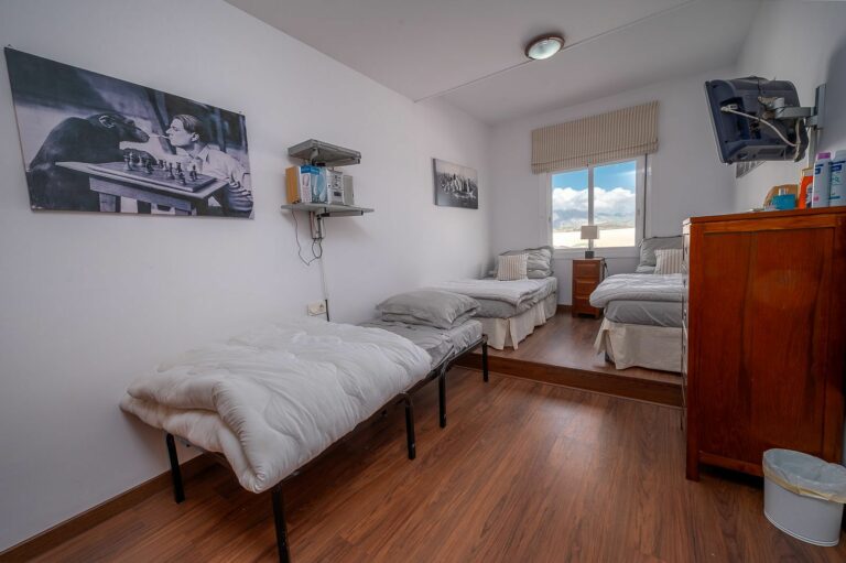 e01057636aa21c601671981c4c1bcf00 - 10