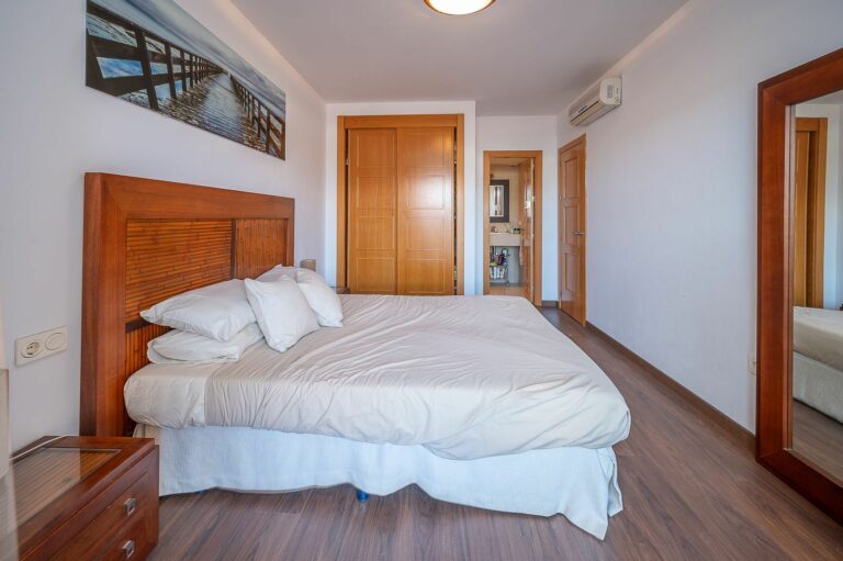 e01057636aa21c601671981c4c1bcf00 - 14