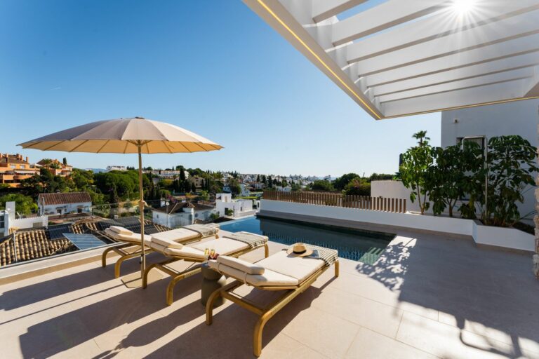 e02788951355b63a5c7b220a4028ad13 - 13