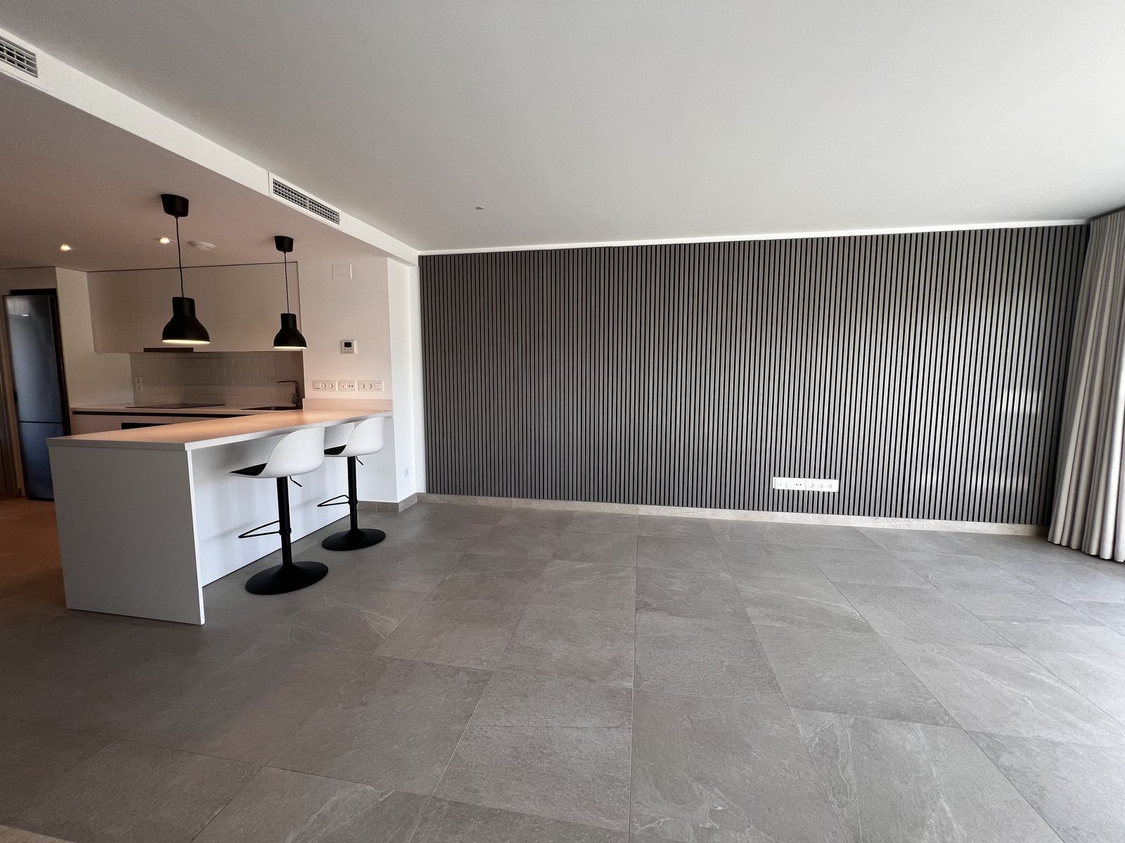 e085c1b42259c558d3b374c5896ee564 - 11